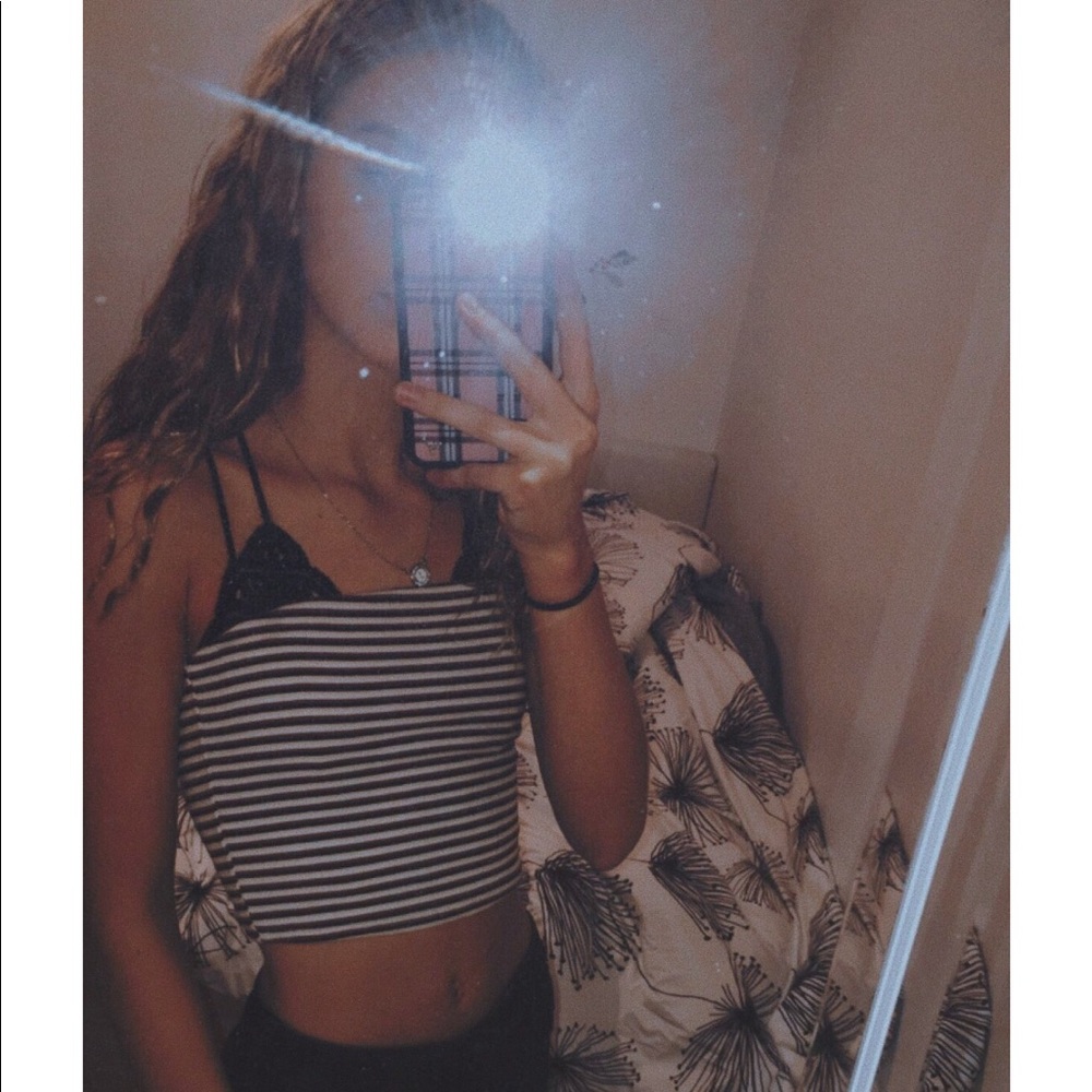 Meet your Posher, Julia